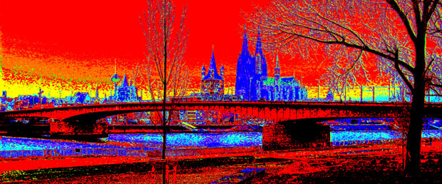 Köln Panorama rot